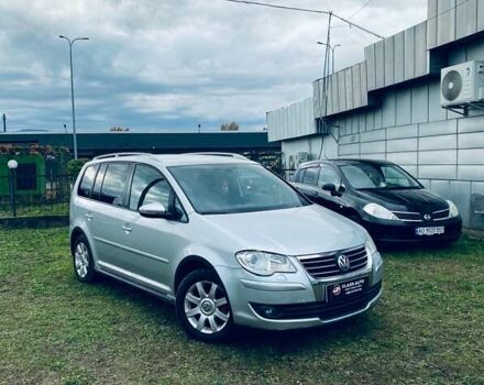 Сірий Фольксваген Туран, об'ємом двигуна 1.9 л та пробігом 200 тис. км за 8500 $, фото 1 на Automoto.ua