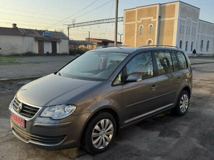 Сірий Фольксваген Туран, об'ємом двигуна 1.6 л та пробігом 191 тис. км за 7700 $, фото 1 на Automoto.ua