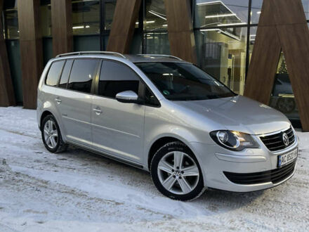 Сірий Фольксваген Туран, об'ємом двигуна 1.9 л та пробігом 203 тис. км за 9800 $, фото 1 на Automoto.ua