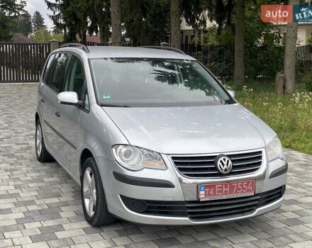 Сірий Фольксваген Туран, об'ємом двигуна 1.4 л та пробігом 175 тис. км за 6800 $, фото 1 на Automoto.ua