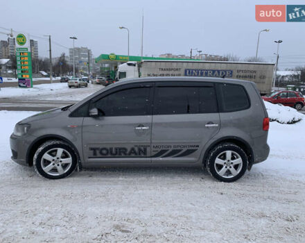 Сірий Фольксваген Туран, об'ємом двигуна 1.6 л та пробігом 197 тис. км за 8488 $, фото 1 на Automoto.ua