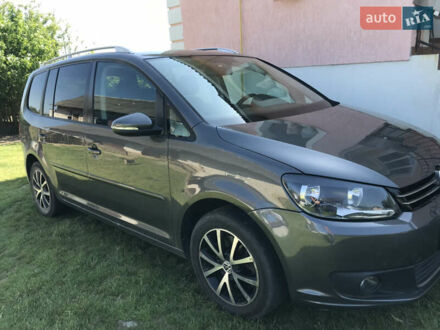 Сірий Фольксваген Туран, об'ємом двигуна 2 л та пробігом 220 тис. км за 10200 $, фото 1 на Automoto.ua