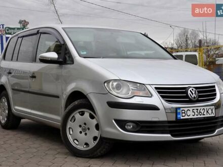 Серый Фольксваген Туран, объемом двигателя 1.9 л и пробегом 172 тыс. км за 6999 $, фото 1 на Automoto.ua