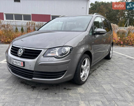 Сірий Фольксваген Туран, об'ємом двигуна 1.4 л та пробігом 135 тис. км за 6900 $, фото 1 на Automoto.ua