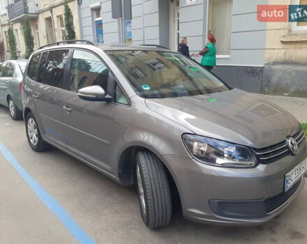 Сірий Фольксваген Туран, об'ємом двигуна 1.6 л та пробігом 350 тис. км за 9800 $, фото 1 на Automoto.ua