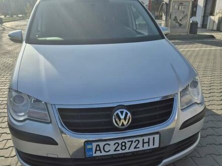 Серый Фольксваген Туран, объемом двигателя 1.9 л и пробегом 238 тыс. км за 9200 $, фото 1 на Automoto.ua