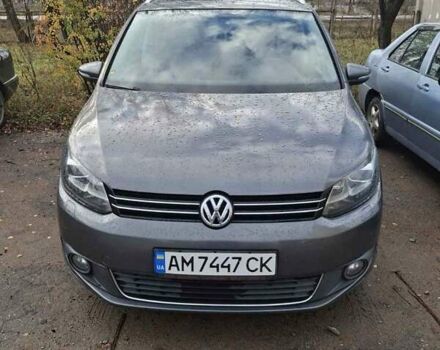 Серый Фольксваген Туран, объемом двигателя 2 л и пробегом 220 тыс. км за 11800 $, фото 1 на Automoto.ua