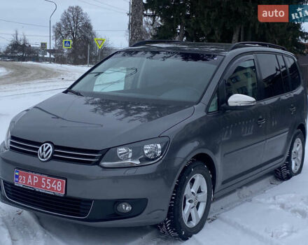 Серый Фольксваген Туран, объемом двигателя 1.39 л и пробегом 206 тыс. км за 9700 $, фото 1 на Automoto.ua