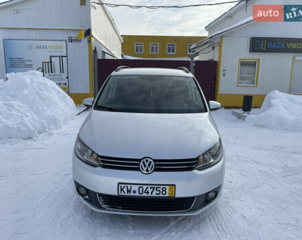 Серый Фольксваген Туран, объемом двигателя 1.6 л и пробегом 292 тыс. км за 9550 $, фото 1 на Automoto.ua