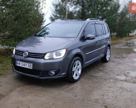 Серый Фольксваген Туран, объемом двигателя 1.6 л и пробегом 302 тыс. км за 10550 $, фото 1 на Automoto.ua