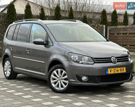 Сірий Фольксваген Туран, об'ємом двигуна 2 л та пробігом 224 тис. км за 12199 $, фото 1 на Automoto.ua