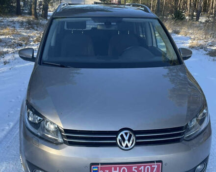 Серый Фольксваген Туран, объемом двигателя 1.6 л и пробегом 277 тыс. км за 9500 $, фото 1 на Automoto.ua