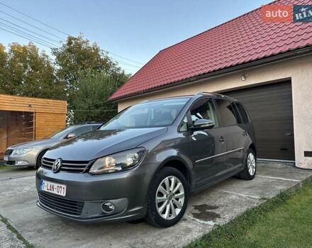 Сірий Фольксваген Туран, об'ємом двигуна 1.6 л та пробігом 232 тис. км за 11490 $, фото 1 на Automoto.ua