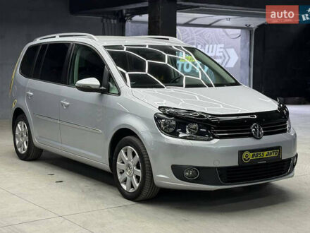 Серый Фольксваген Туран, объемом двигателя 0 л и пробегом 241 тыс. км за 12300 $, фото 1 на Automoto.ua