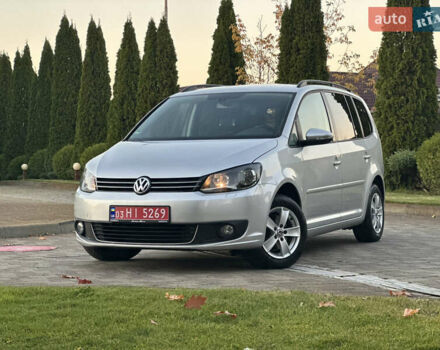 Фольксваген Туран 2013 в Сарнах на Automoto.ua Серый Фольксваген Туран, объемом двигателя 1.6 л и пробегом 249 тыс. км за 11350 $, фото 1 на Automoto.ua