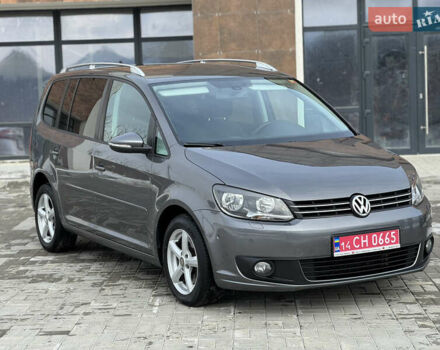 Серый Фольксваген Туран, объемом двигателя 1.4 л и пробегом 221 тыс. км за 10999 $, фото 1 на Automoto.ua