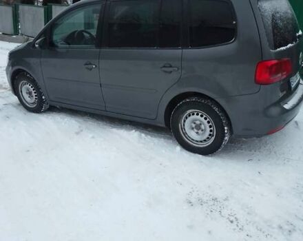 Серый Фольксваген Туран, объемом двигателя 1.6 л и пробегом 250 тыс. км за 11500 $, фото 1 на Automoto.ua