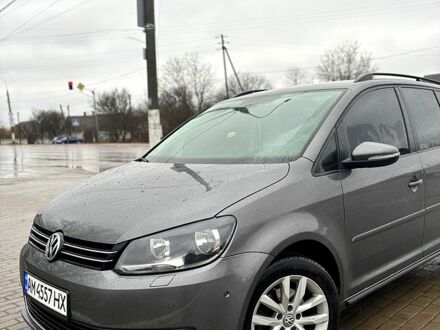 Фольксваген Туран 2014 у Житомирі на Automoto.ua Сірий Фольксваген Туран, об'ємом двигуна 1.6 л та пробігом 250 тис. км за 12000 $, фото 1 на Automoto.ua