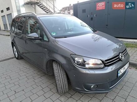 Фольксваген Туран 2014 в Львове на Automoto.ua Серый Фольксваген Туран, объемом двигателя 1.6 л и пробегом 238 тыс. км за 14450 $, фото 1 на Automoto.ua