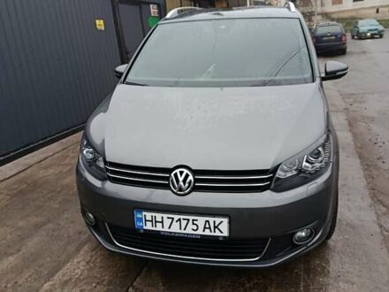 Серый Фольксваген Туран, объемом двигателя 2 л и пробегом 276 тыс. км за 14200 $, фото 1 на Automoto.ua