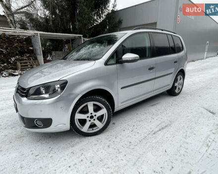 Серый Фольксваген Туран, объемом двигателя 2 л и пробегом 171 тыс. км за 10900 $, фото 1 на Automoto.ua