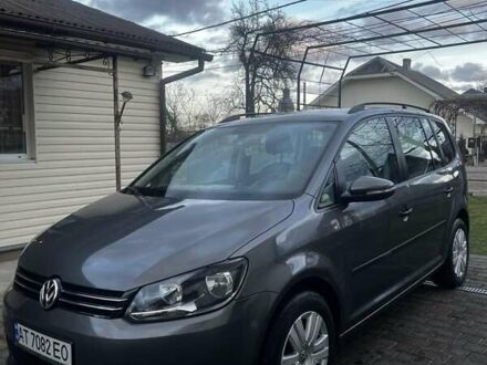 Серый Фольксваген Туран, объемом двигателя 1.6 л и пробегом 259 тыс. км за 13699 $, фото 1 на Automoto.ua