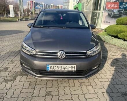 Серый Фольксваген Туран, объемом двигателя 1.97 л и пробегом 255 тыс. км за 15700 $, фото 1 на Automoto.ua