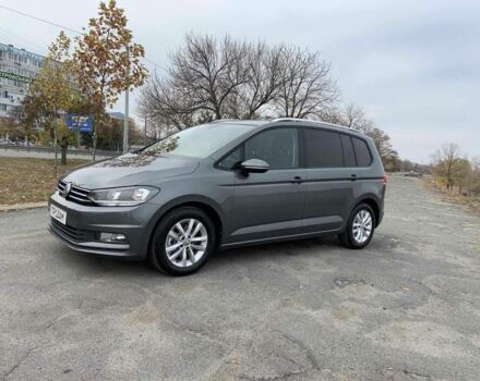 Фольксваген Туран 2016 в Верхнеднепровске на Automoto.ua Серый Фольксваген Туран, объемом двигателя 1.6 л и пробегом 245 тыс. км за 16000 $, фото 1 на Automoto.ua