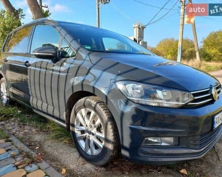 Серый Фольксваген Туран, объемом двигателя 1.6 л и пробегом 240 тыс. км за 14950 $, фото 1 на Automoto.ua
