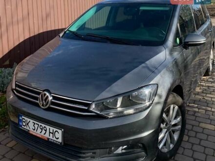 Сірий Фольксваген Туран, об'ємом двигуна 1.6 л та пробігом 223 тис. км за 15199 $, фото 1 на Automoto.ua