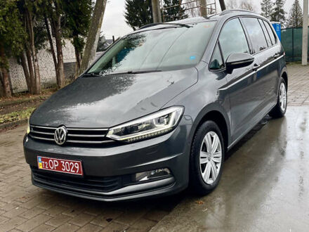 Сірий Фольксваген Туран, об'ємом двигуна 1.6 л та пробігом 250 тис. км за 16750 $, фото 1 на Automoto.ua