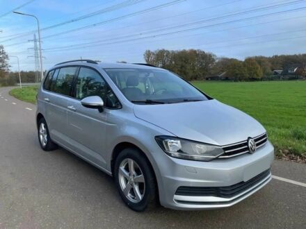 Серый Фольксваген Туран, объемом двигателя 1.4 л и пробегом 67 тыс. км за 13500 $, фото 1 на Automoto.ua