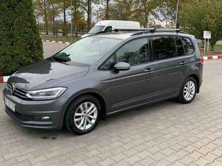 Фольксваген Туран 2018 в Николаеве на Automoto.ua Серый Фольксваген Туран, объемом двигателя 1.97 л и пробегом 246 тыс. км за 20000 $, фото 1 на Automoto.ua