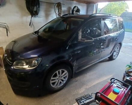 Фольксваген Туран 2012 в Василькове на Automoto.ua Синий Фольксваген Туран, объемом двигателя 1.4 л и пробегом 260 тыс. км за 7000 $, фото 3 на Automoto.ua