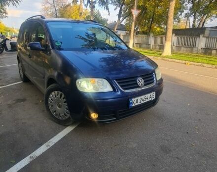 Фольксваген Туран 2003 в Голованевске на Automoto.ua Синий Фольксваген Туран, объемом двигателя 2 л и пробегом 380 тыс. км за 4700 $, фото 3 на Automoto.ua