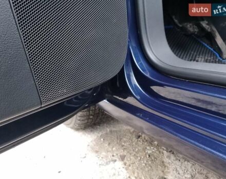 Синій Фольксваген Туран, об'ємом двигуна 1.6 л та пробігом 263 тис. км за 5200 $, фото 5 на Automoto.ua