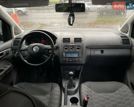 Синий Фольксваген Туран, объемом двигателя 1.9 л и пробегом 228 тыс. км за 3999 $, фото 9 на Automoto.ua