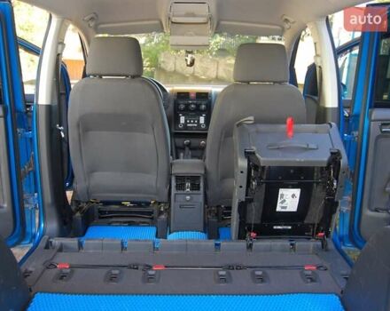 Синий Фольксваген Туран, объемом двигателя 1.6 л и пробегом 213 тыс. км за 5600 $, фото 15 на Automoto.ua