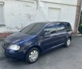 Синій Фольксваген Туран, об'ємом двигуна 1.9 л та пробігом 300 тис. км за 2850 $, фото 1 на Automoto.ua