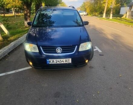 Фольксваген Туран 2003 в Голованевске на Automoto.ua Синий Фольксваген Туран, объемом двигателя 2 л и пробегом 380 тыс. км за 4700 $, фото 2 на Automoto.ua