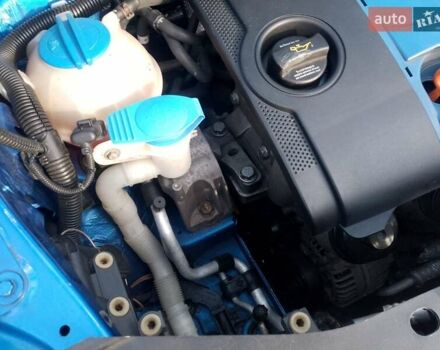 Синий Фольксваген Туран, объемом двигателя 1.6 л и пробегом 198 тыс. км за 5200 $, фото 17 на Automoto.ua