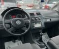 Синій Фольксваген Туран, об'ємом двигуна 2 л та пробігом 277 тис. км за 5500 $, фото 7 на Automoto.ua