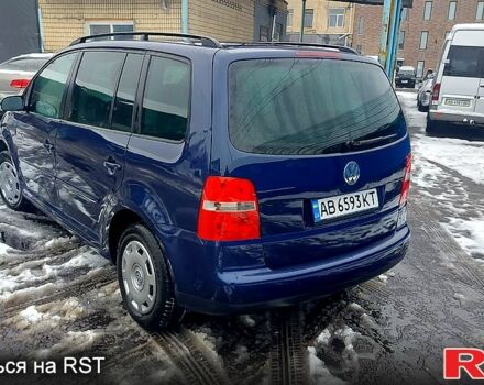 Синій Фольксваген Туран, об'ємом двигуна 1.6 л та пробігом 250 тис. км за 5399 $, фото 4 на Automoto.ua