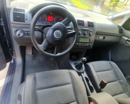 Фольксваген Туран 2003 в Голованевске на Automoto.ua Синий Фольксваген Туран, объемом двигателя 2 л и пробегом 380 тыс. км за 4700 $, фото 10 на Automoto.ua