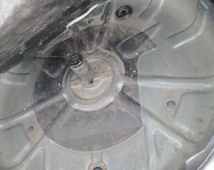 Синій Фольксваген Туран, об'ємом двигуна 1.6 л та пробігом 263 тис. км за 5200 $, фото 8 на Automoto.ua