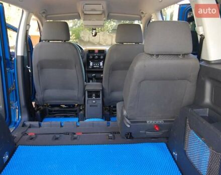 Синий Фольксваген Туран, объемом двигателя 1.6 л и пробегом 213 тыс. км за 5600 $, фото 16 на Automoto.ua