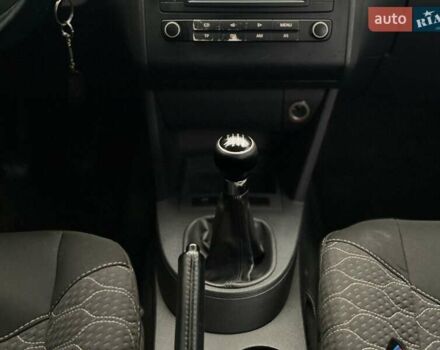 Синий Фольксваген Туран, объемом двигателя 1.9 л и пробегом 228 тыс. км за 3999 $, фото 17 на Automoto.ua