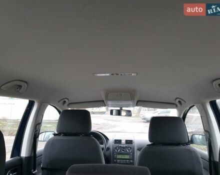 Синій Фольксваген Туран, об'ємом двигуна 1.6 л та пробігом 263 тис. км за 5200 $, фото 9 на Automoto.ua