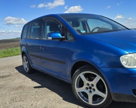 Синий Фольксваген Туран, объемом двигателя 1.6 л и пробегом 312 тыс. км за 5300 $, фото 6 на Automoto.ua