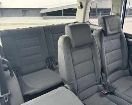 Синий Фольксваген Туран, объемом двигателя 1.6 л и пробегом 390 тыс. км за 5500 $, фото 14 на Automoto.ua